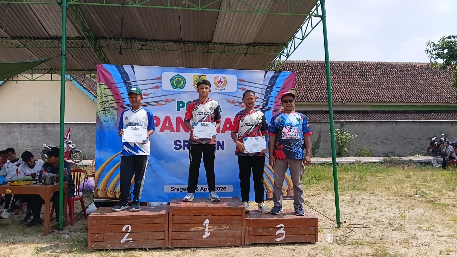 Satu Hari Dua Prestasi, Santri SMP DIMSA Ukir Capaian di Bidang Akademik dan Olahraga